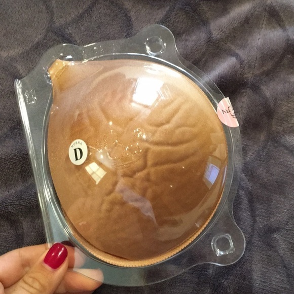 Nubra strapless backless bra - Picture 2 of 8